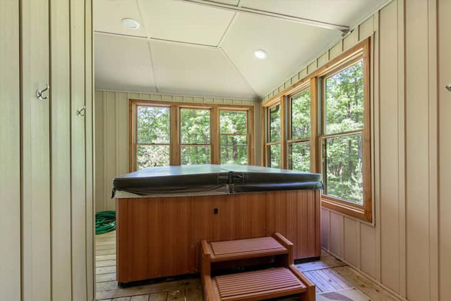 Woodland Getaway Apartment